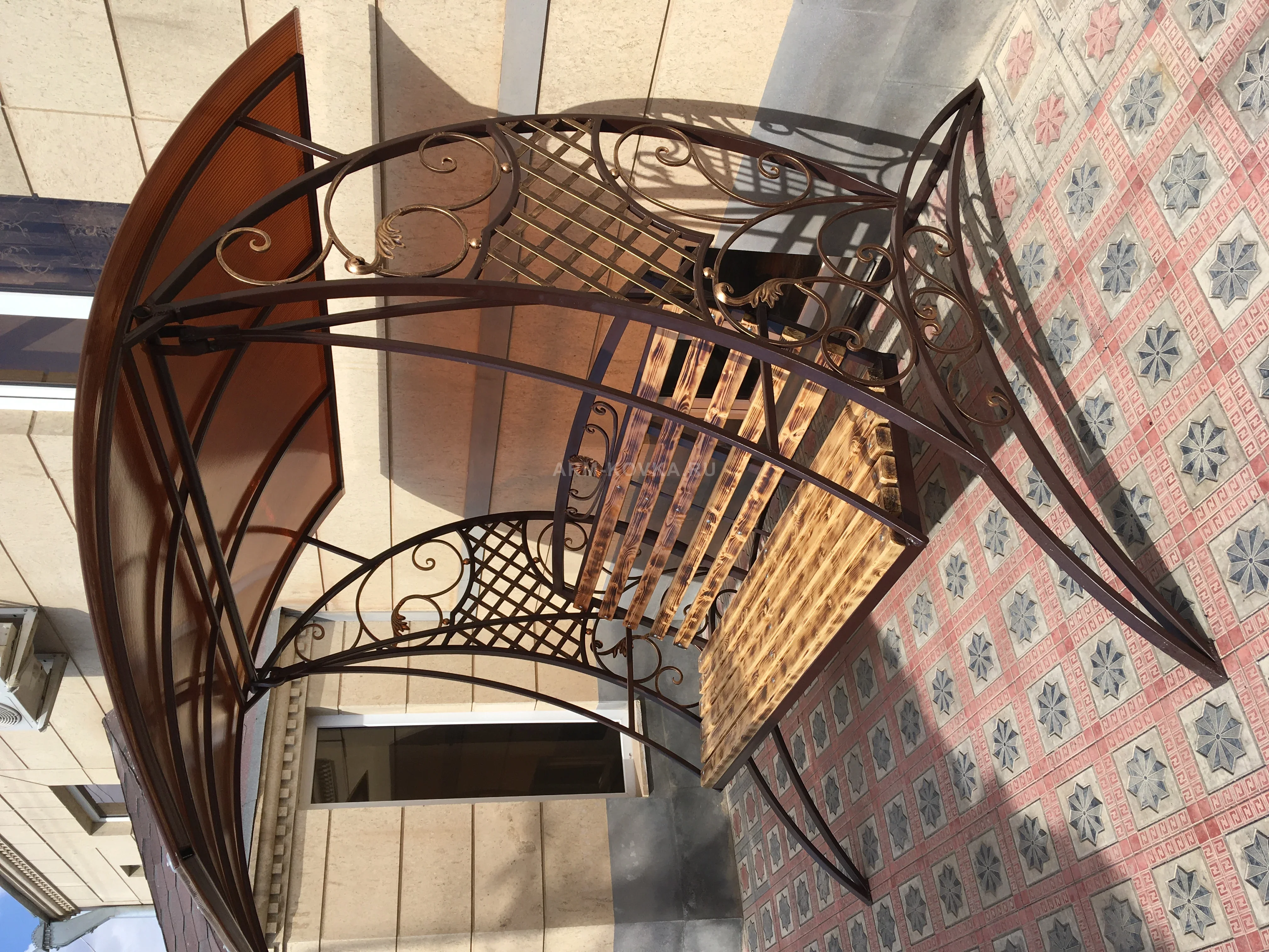 Кованые садовые качели «Аристократ» с обжигом и патинированием