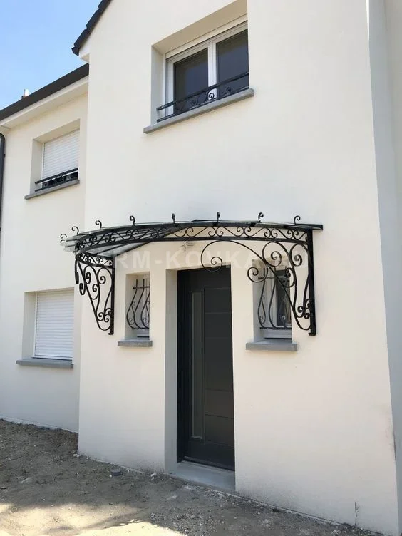 Арочный козырек с поликарбонатом