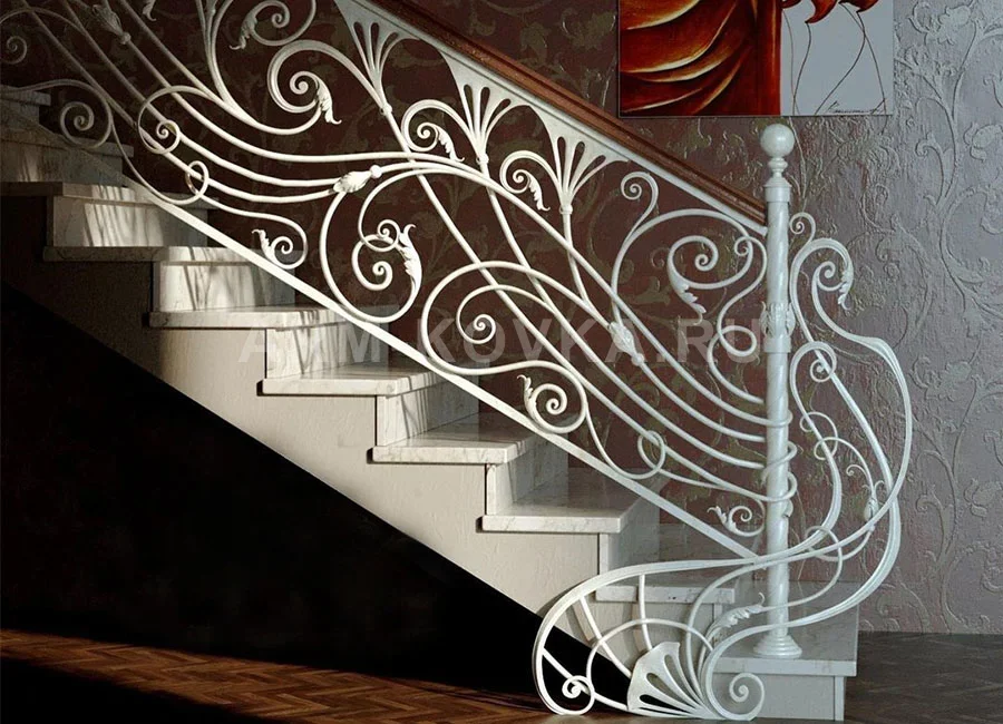 Белоснежные перила «Версаль» с растительным декором — фото 1