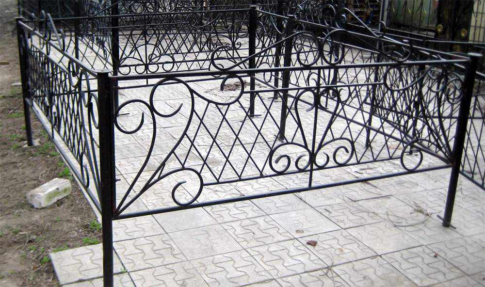 Кованые ограды и ограждения в истринском районе